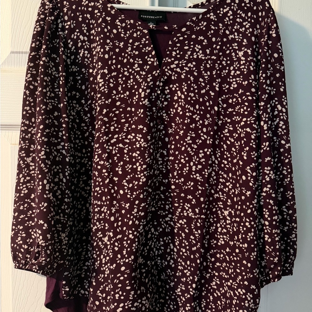 Fortune & Ivy Plum Printed V-Neck Blouse
